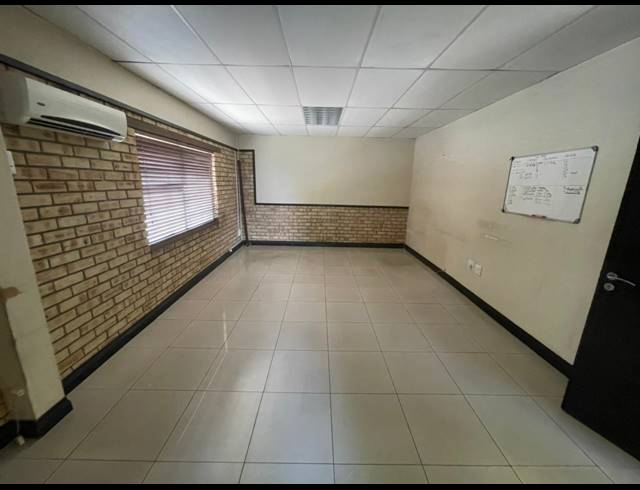 1,177M² WAREHOUSE TO LET IN KYA SANDS